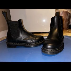 Dr. Martens Leather Chelsea Boots Women’s Size 8
